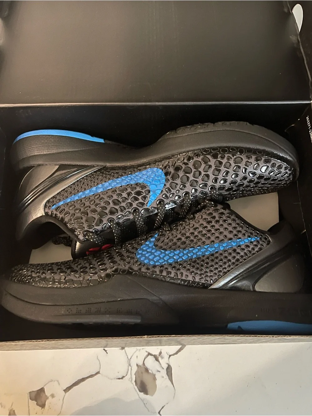 Nike men’s dark